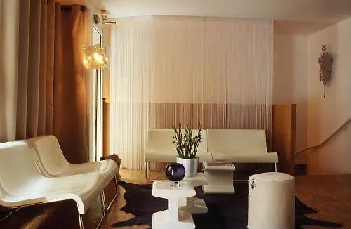 Le Quartier Republique-le-marais 3*