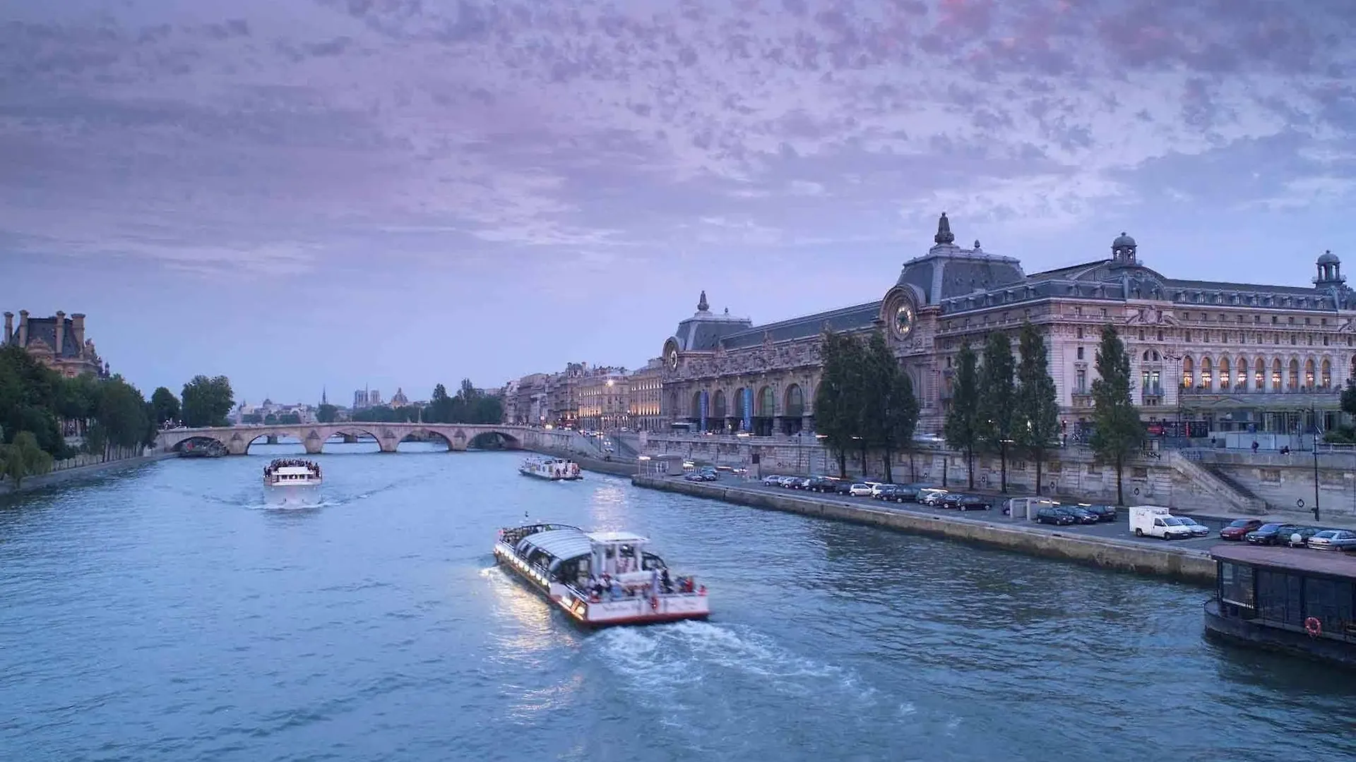 Le Quartier Republique-le-marais 3*